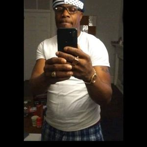 Meet your Posher, Quadir